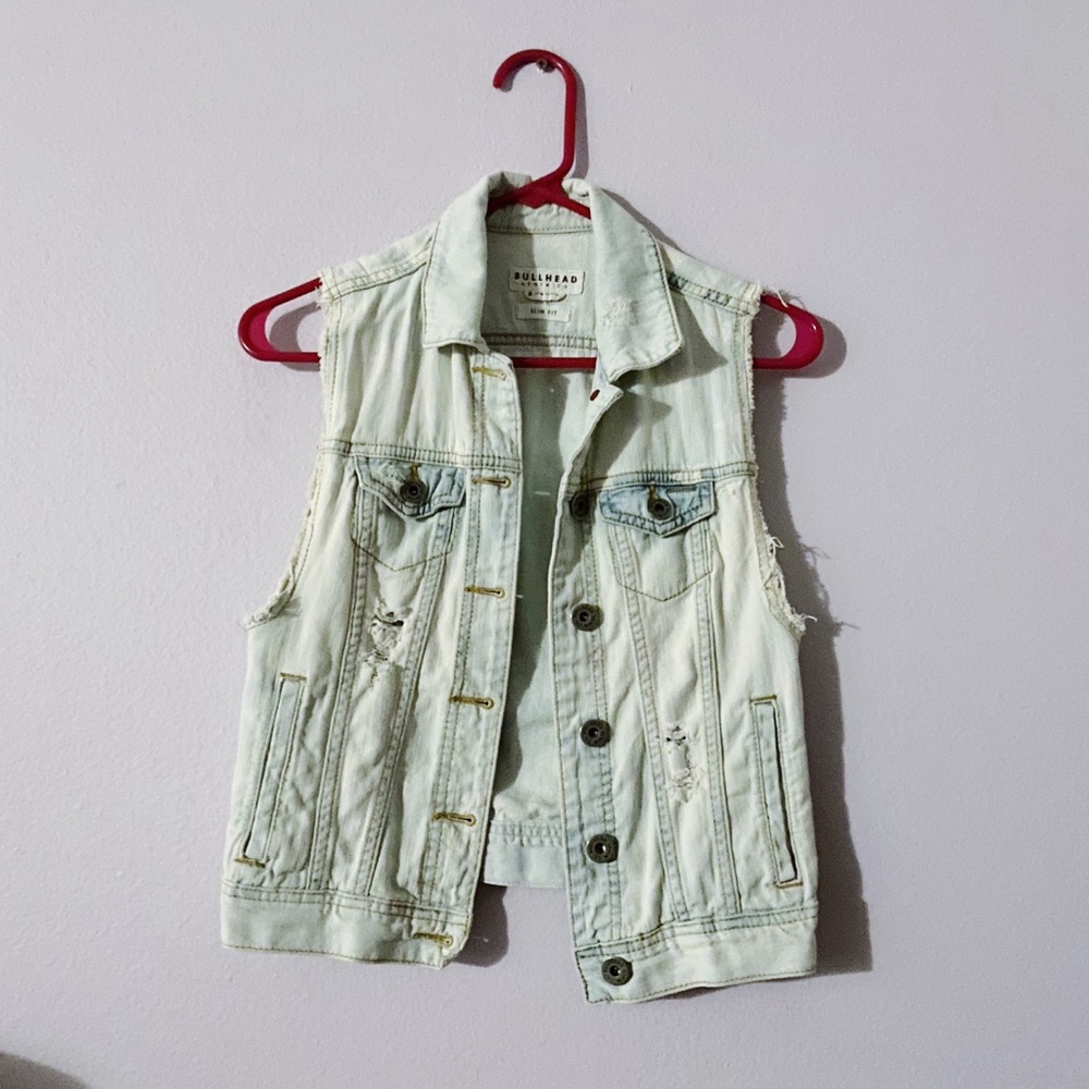 Light Wash Bullhead Denim Vest